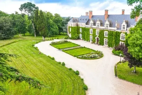 CHATEAU-DE-LEPINAY